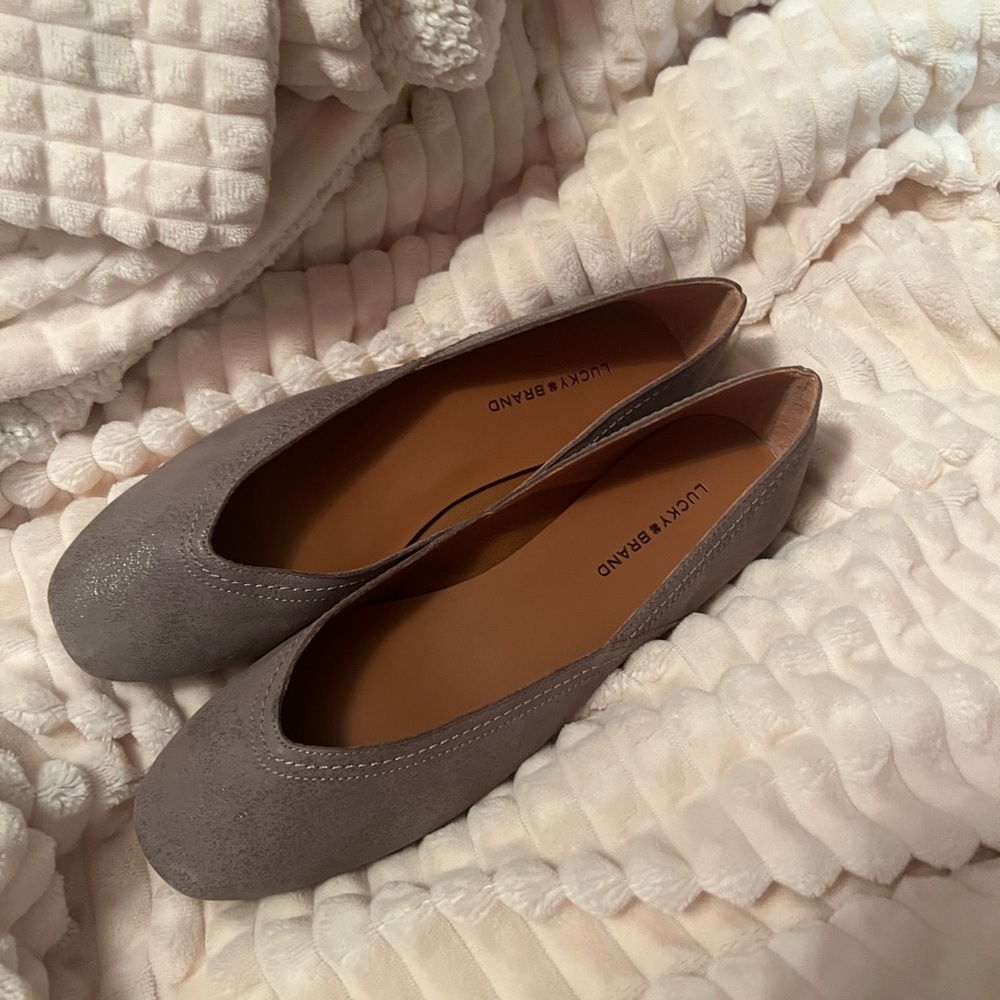 Lucky Brand Gray Flats for Effortless Style